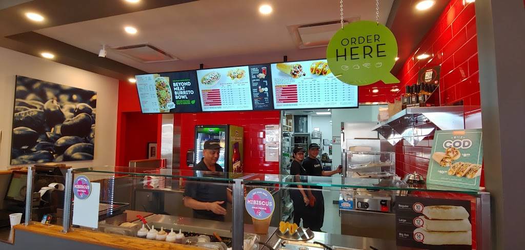 Quesada Burritos & Tacos | restaurant | 3417 Derry Rd E, Malton, ON L4T 1A8, Canada | 9056710624 OR +1 905-671-0624