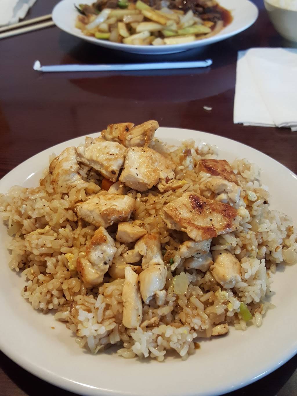 Saito Japanese Hibachi & Sushi | restaurant | 6600 Stage Rd # 101, Memphis, TN 38134, USA | 9013731957 OR +1 901-373-1957