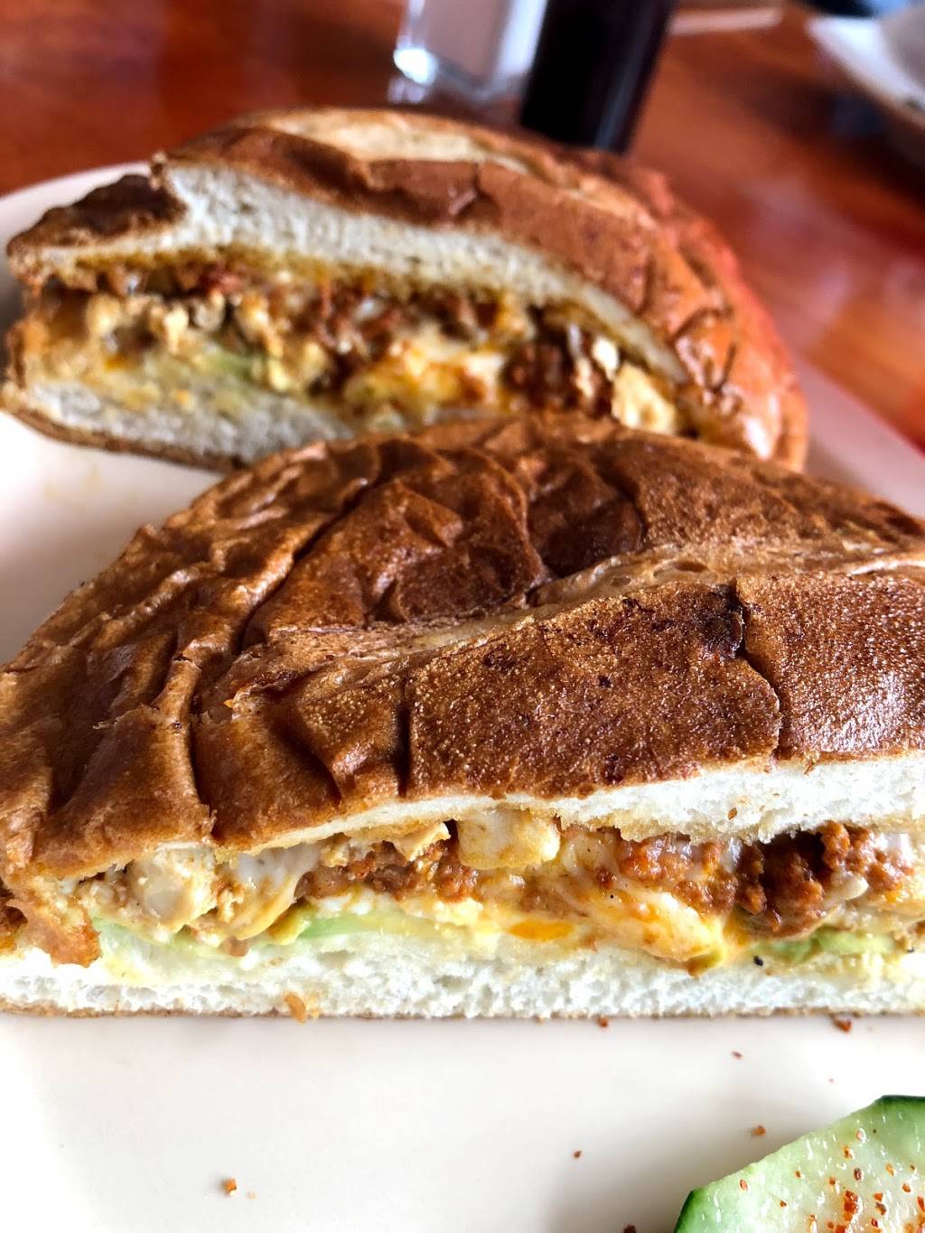 Tortas Guicho Dominguez | restaurant | 641 Virginia Ave, Indianapolis, IN 46203, USA | 3176580735 OR +1 317-658-0735