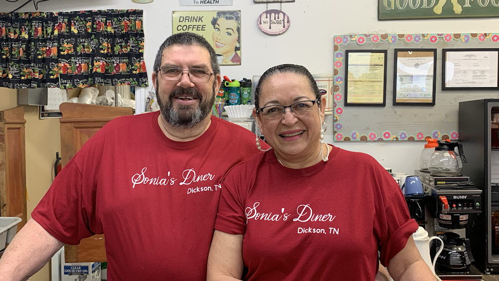 Sonias Diner | restaurant | 209B Henslee Dr, Dickson, TN 37055, USA | 6153757357 OR +1 615-375-7357