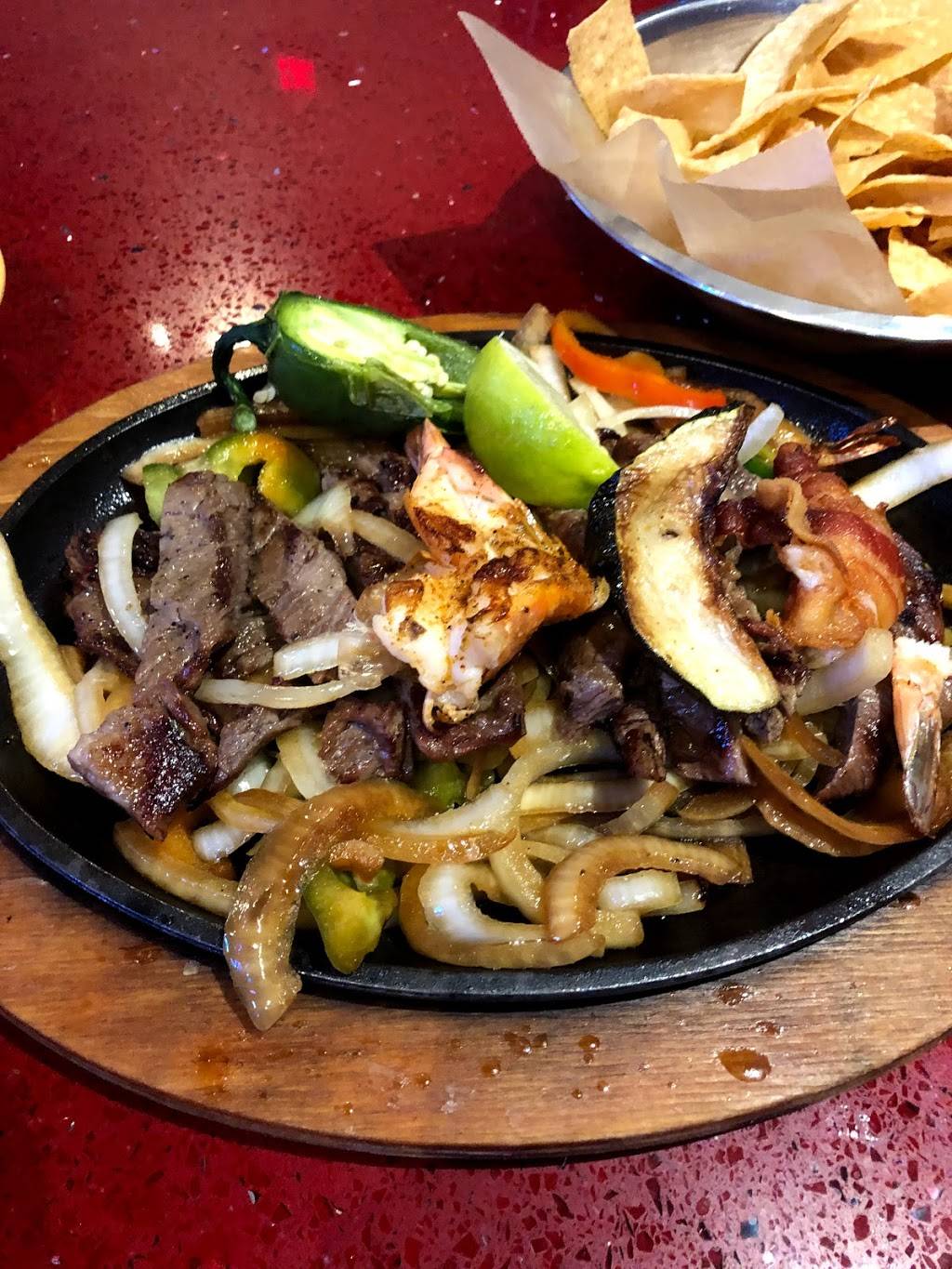 Las Palomas Mexican Grill | restaurant | 12230 W Lake Houston Pkwy, Houston, TX 77044, USA | 3467545025 OR +1 346-754-5025