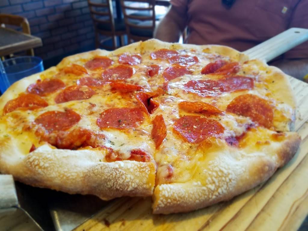 Capones Italian Pizzeria | restaurant | 3775 Hollywood Blvd, Hollywood, FL 33021, USA | 9549869192 OR +1 954-986-9192