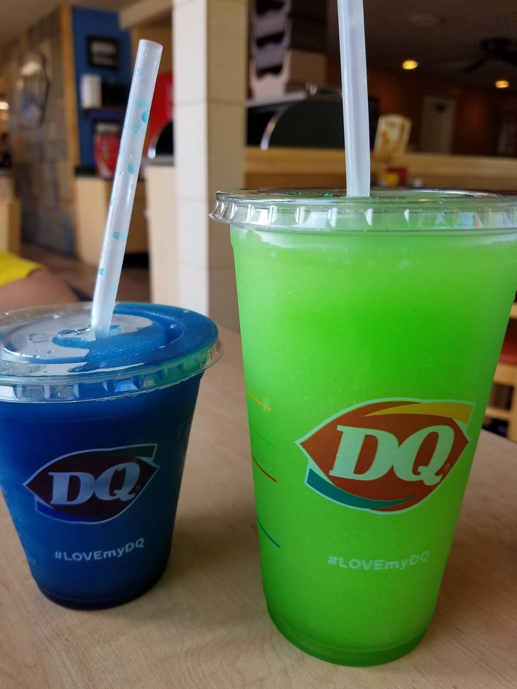 Dairy Queen | restaurant | 724 W Main St, Carlinville, IL 62626, USA | 2178548212 OR +1 217-854-8212