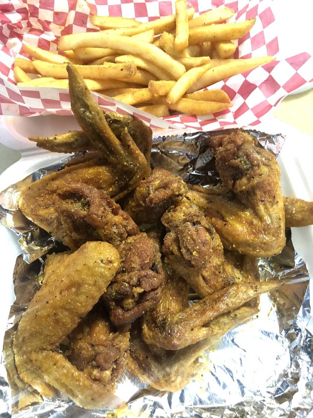 2 star Jr | restaurant | 2531 Chelsea Ave, Memphis, TN 38108, USA | 9015524509 OR +1 901-552-4509