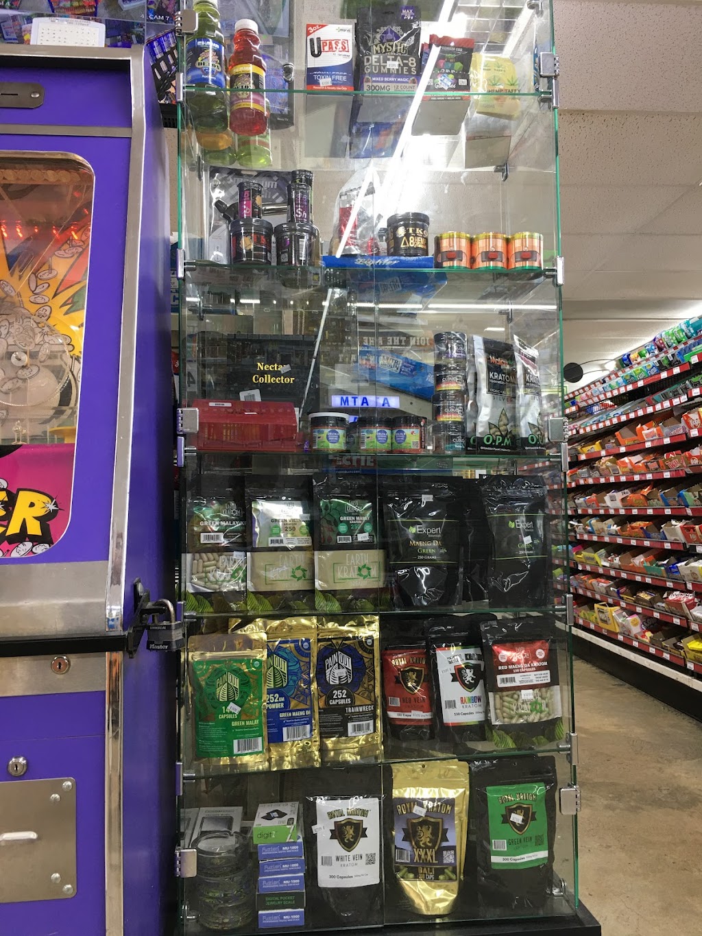 A & M Family Grocery | restaurant | 3066 Cosby Hwy # B, Cosby, TN 37722, USA | 4234873158 OR +1 423-487-3158