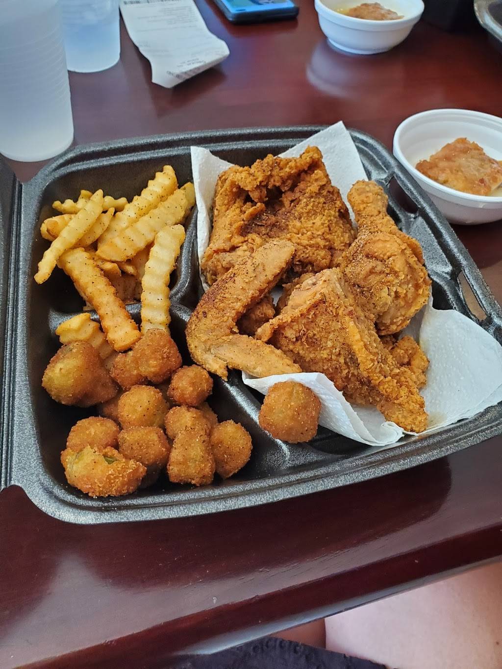 Cest Si Bon - Catfish and Po-Boys | restaurant | 308 W Edmond Rd, Edmond, OK 73003, USA | 4052851800 OR +1 405-285-1800