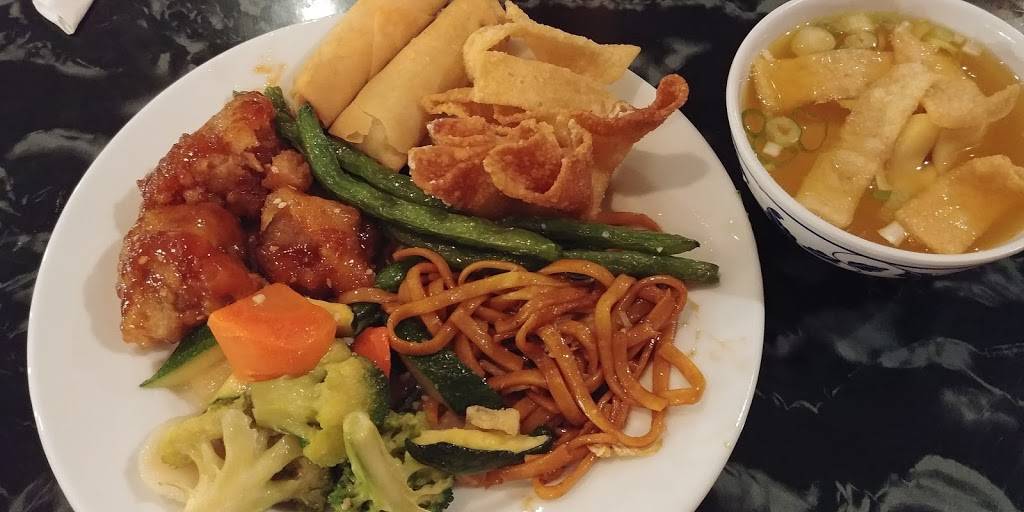 New Dragon Phoenix | restaurant | 2828 Elm Hill Pike, Nashville, TN 37214, USA | 6158892838 OR +1 615-889-2838