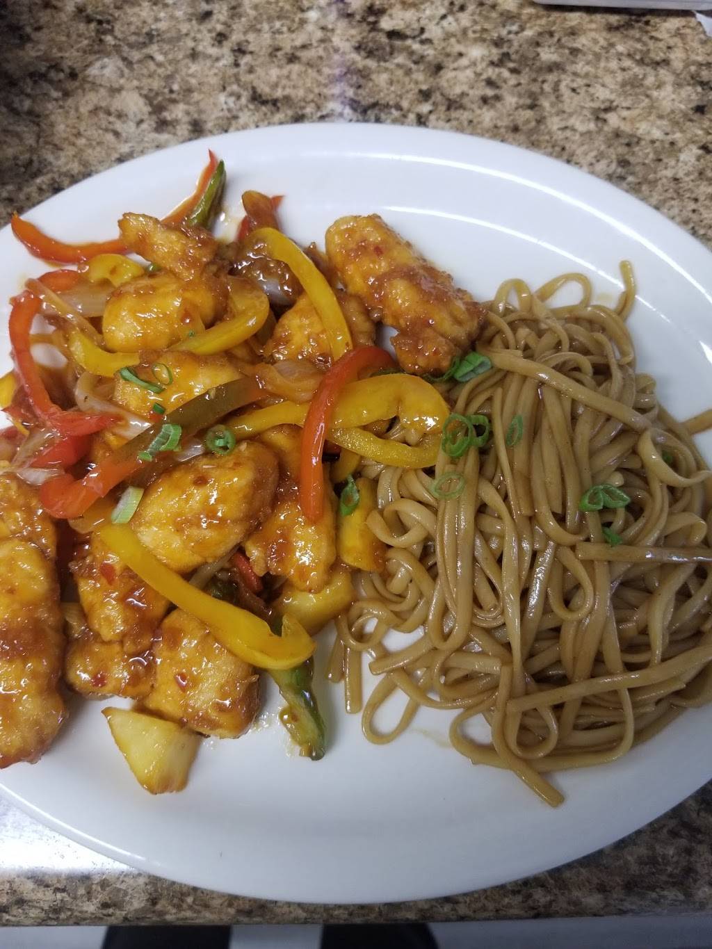 Koko Bar & Grill | restaurant | 201 W Ruby St, Tavares, FL 32778, USA | 3525085222 OR +1 352-508-5222