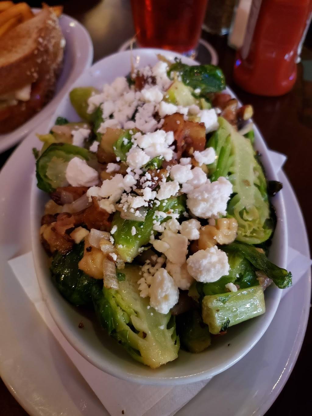 Mad Capper Saloon & Eatery | restaurant | 224 Main St S, Stillwater, MN 55082, USA | 6514303710 OR +1 651-430-3710