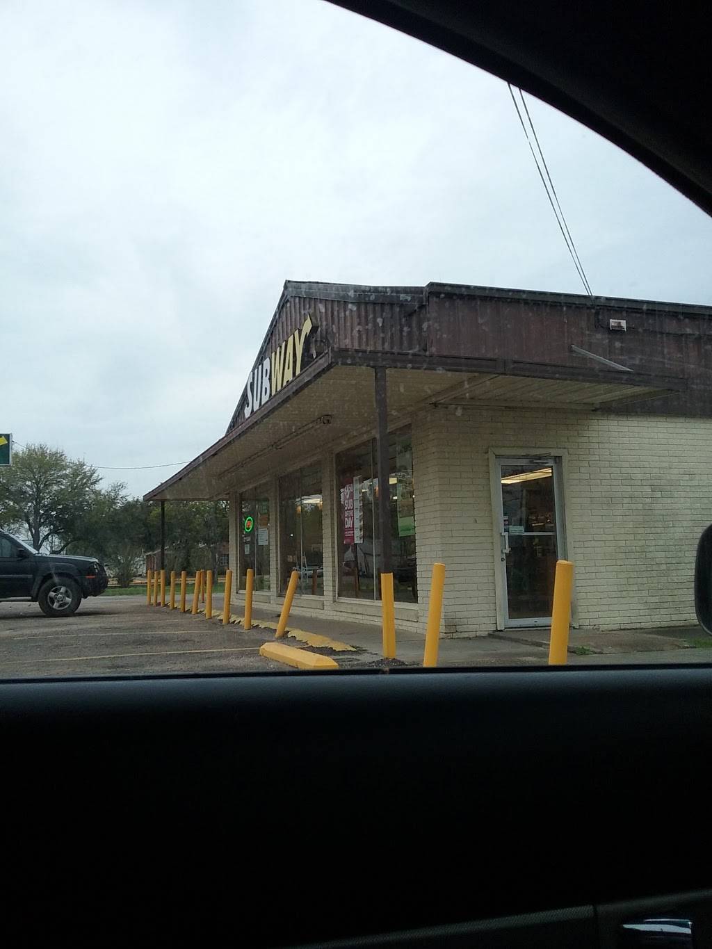 Subway Restaurants | restaurant | 2211 N Main St, Liberty, TX 77575, USA | 9363367827 OR +1 936-336-7827