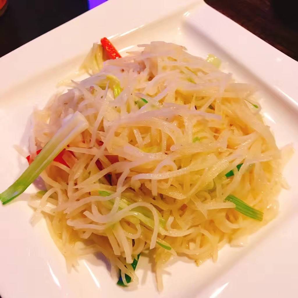Revolution chinese 羅村川菜馆 | restaurant | 400 Jefferson Rd, Rochester, NY 14623, USA | 5855002300 OR +1 585-500-2300