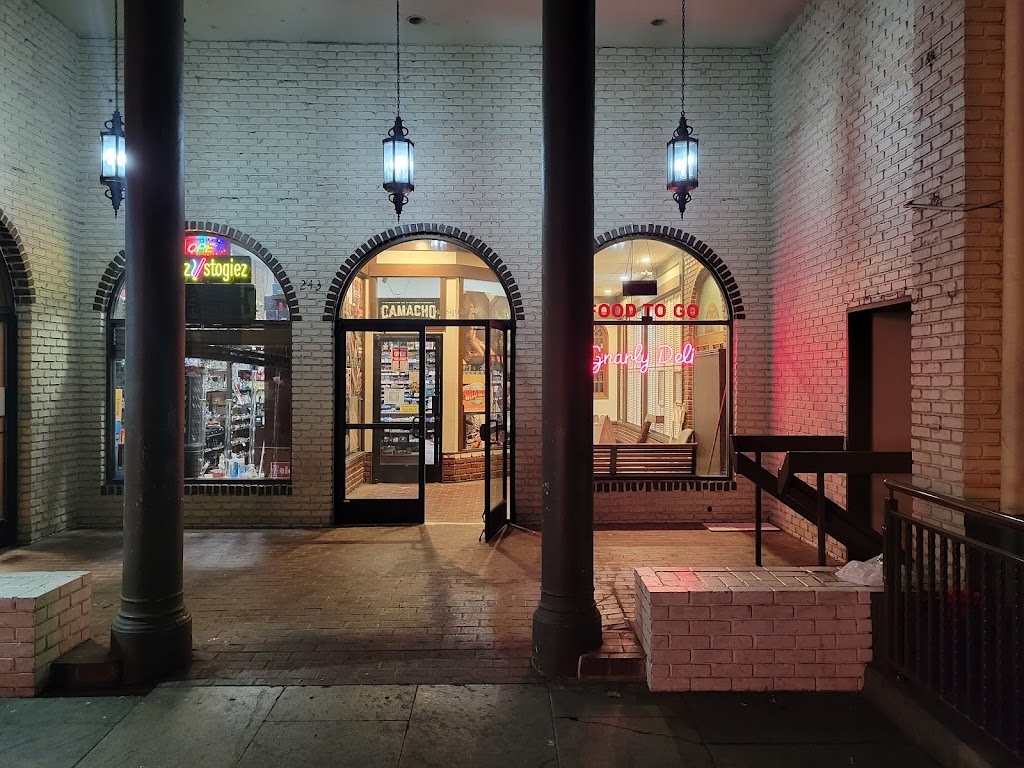 Gnarly Deli | restaurant | 243 W 2nd St, Chico, CA 95928, USA | 5304334415 OR +1 530-433-4415