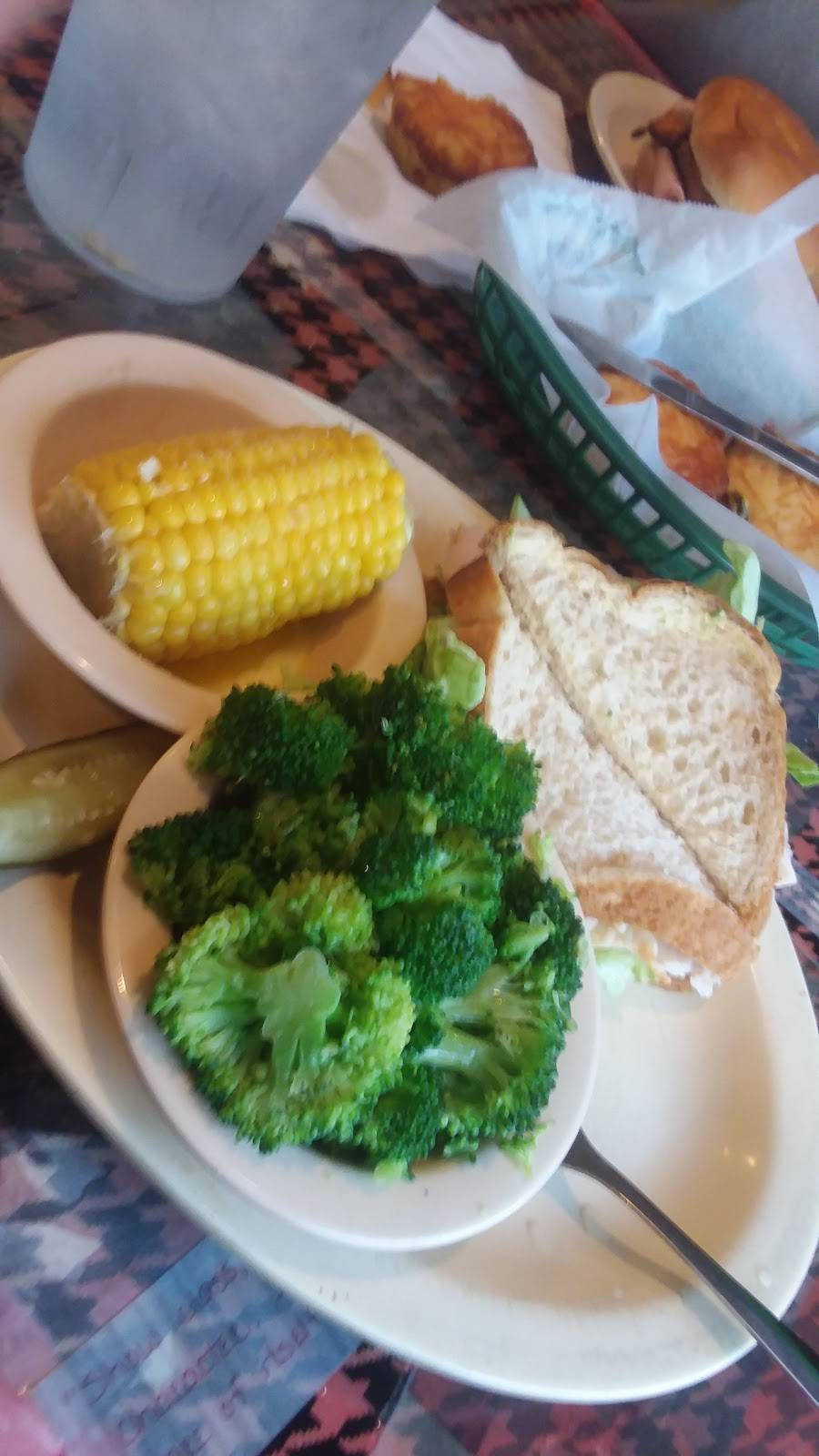 b.b. Perrins Sports Grille | restaurant | 608 Holly St NE, Decatur, AL 35601, USA | 2563551045 OR +1 256-355-1045