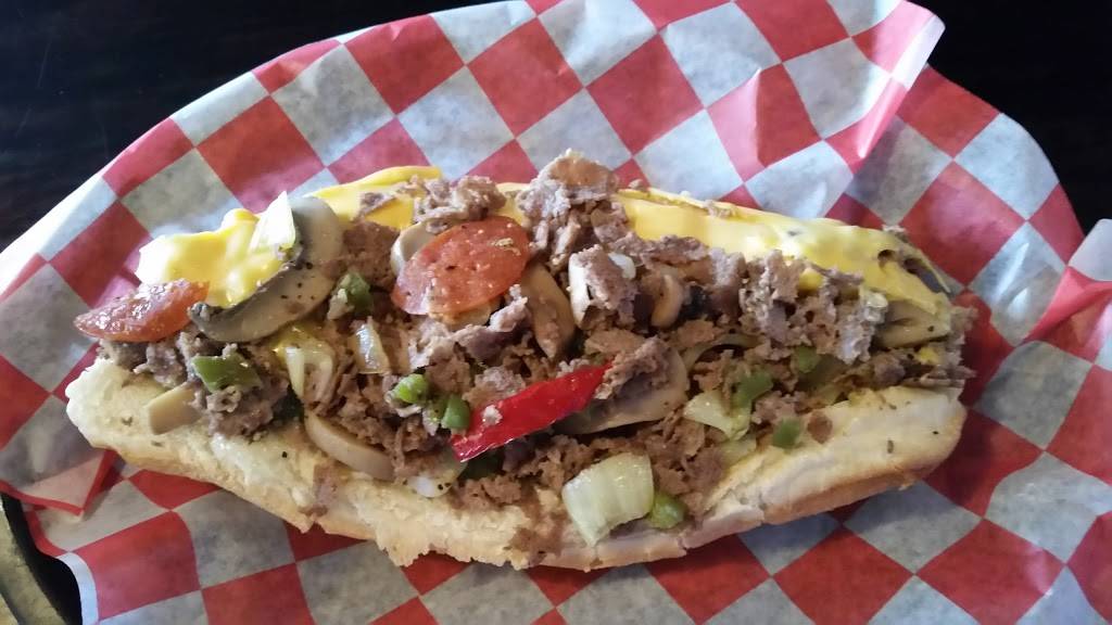 Slades Food & Spirits | night club | 4 W Hollis St, Nashua, NH 03060, USA | 6038861334 OR +1 603-886-1334