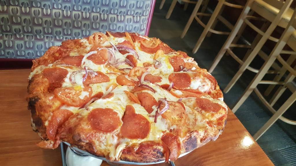 Bear Mountain Pizza | restaurant | 31074 E Kings Canyon Rd, Squaw Valley, CA 93675, USA | 5593329696 OR +1 559-332-9696