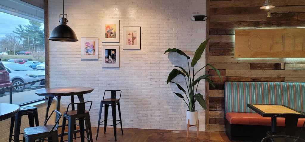 Chili On Top | restaurant | 12531 Dillingham Square, Lake Ridge, VA 22192, USA | 7033387339 OR +1 703-338-7339