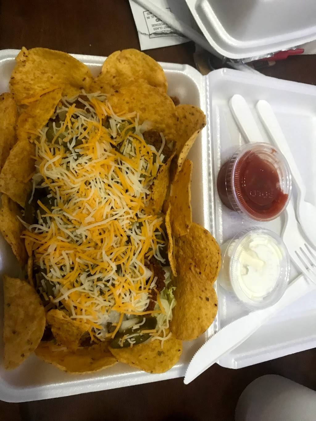 Madison Street Retro Diner | restaurant | 2421 S Madison St, Muncie, IN 47302, USA | 7652167182 OR +1 765-216-7182