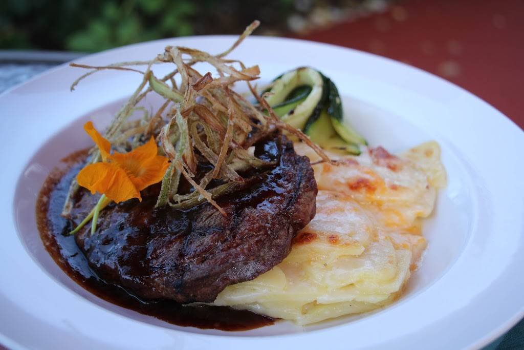 Spirits Bar and Grill | restaurant | 310-A Hadlock Bay Rd, Port Hadlock-Irondale, WA 98339, USA | 3603904017 OR +1 360-390-4017