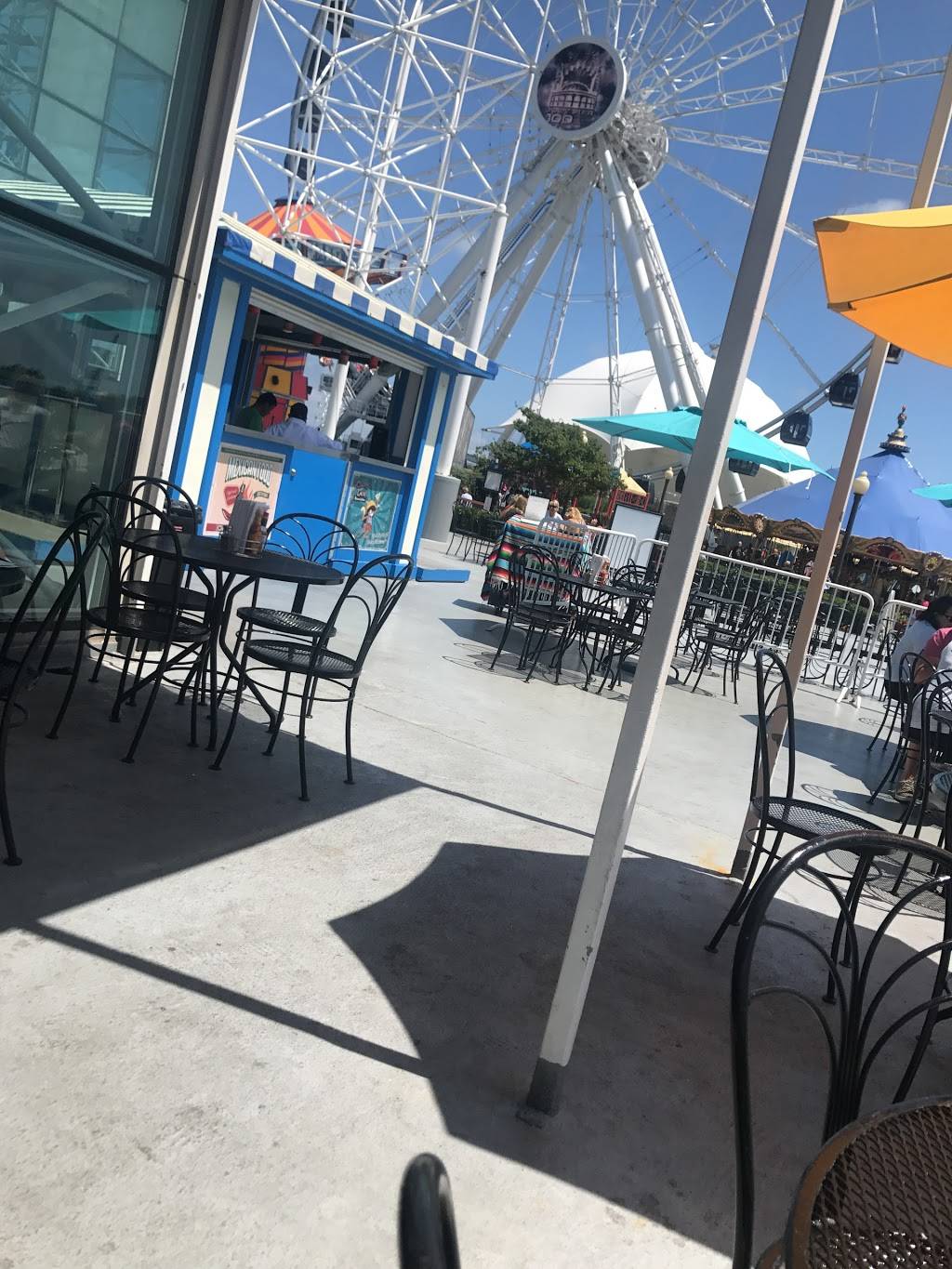 Chango Loco | restaurant | 600 E Grand Ave, Chicago, IL 60611, USA | 3125955434 OR +1 312-595-5434