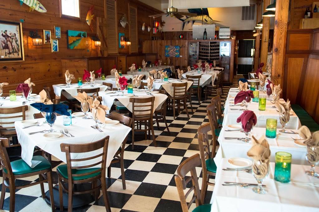 Beaufort Grocery | restaurant | 117 Queen St, Beaufort, NC 28516, USA | 2527283899 OR +1 252-728-3899