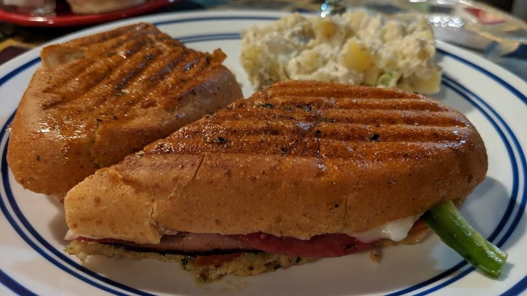 Bohemeos | cafe | 708 Telephone Rd, Houston, TX 77023, USA | 7139234277 OR +1 713-923-4277