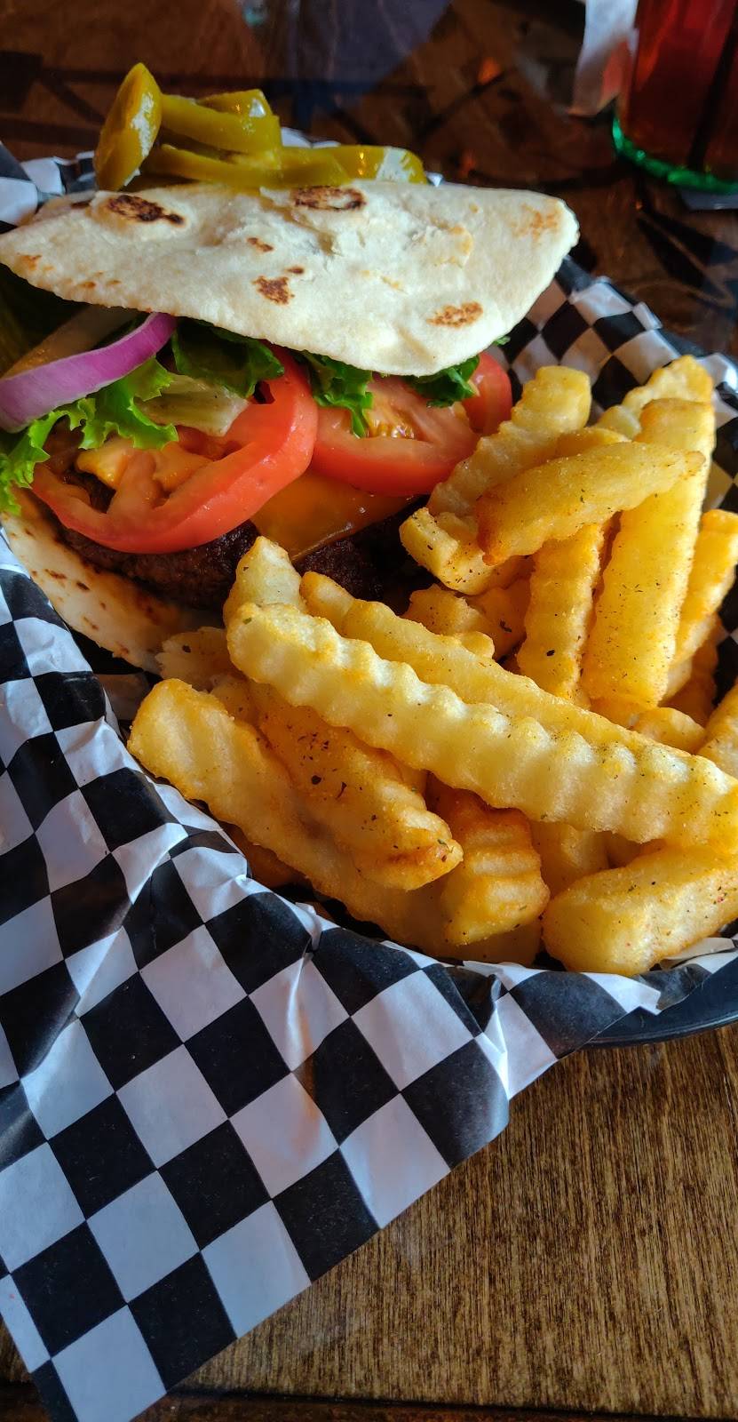 Burdogz Bar & Grill | restaurant | 1209 E Airline Rd, Victoria, TX 77901, USA | 3615797364 OR +1 361-579-7364