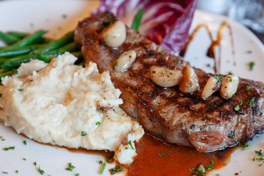 PETES Saloon & Restaurant | restaurant | 8 W Main St, Elmsford, NY 10523, USA | 9145929849 OR +1 914-592-9849