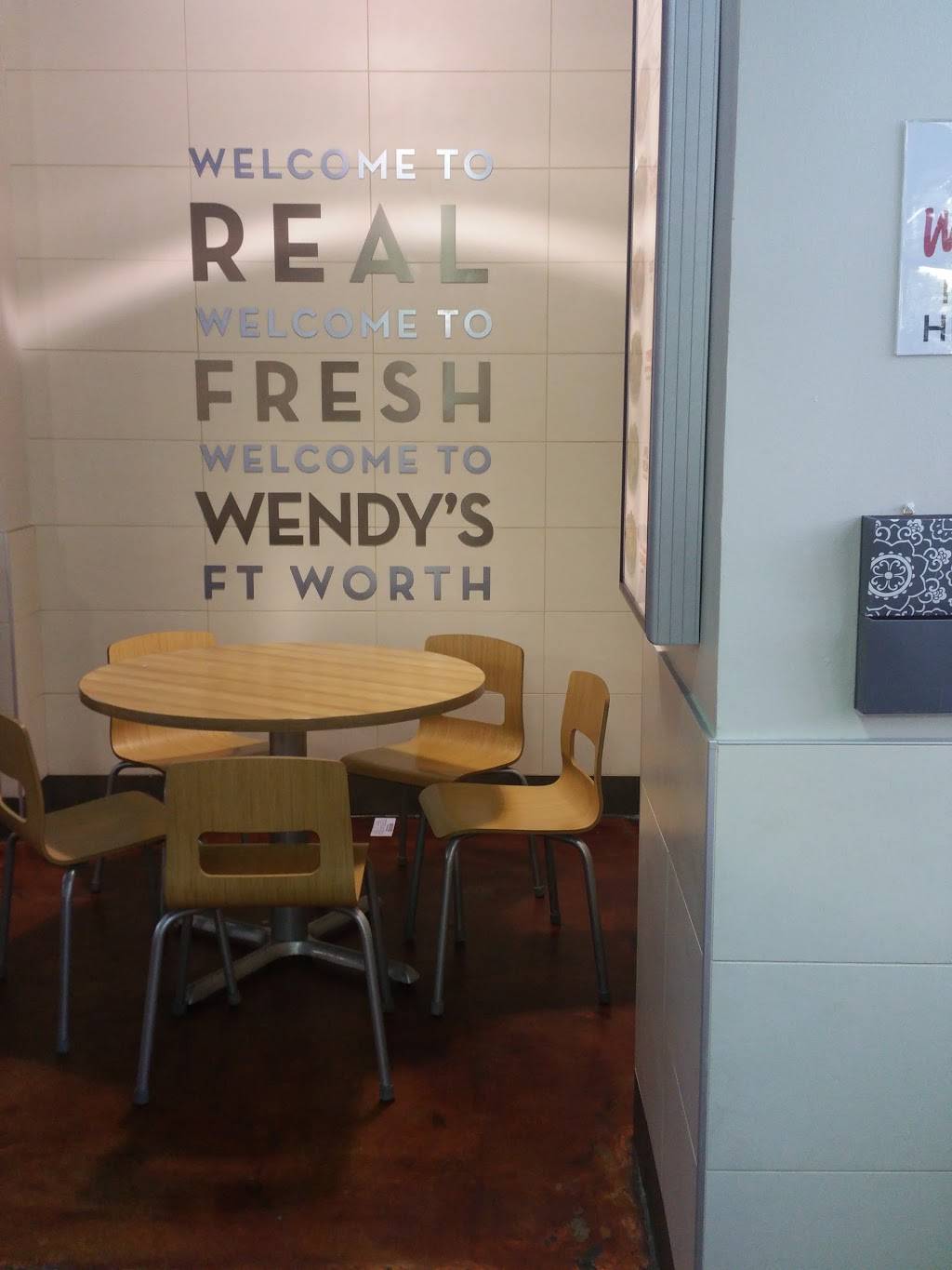 Wendys | restaurant | 2420 Westport Pkwy, Fort Worth, TX 76177, USA | 8174398620 OR +1 817-439-8620