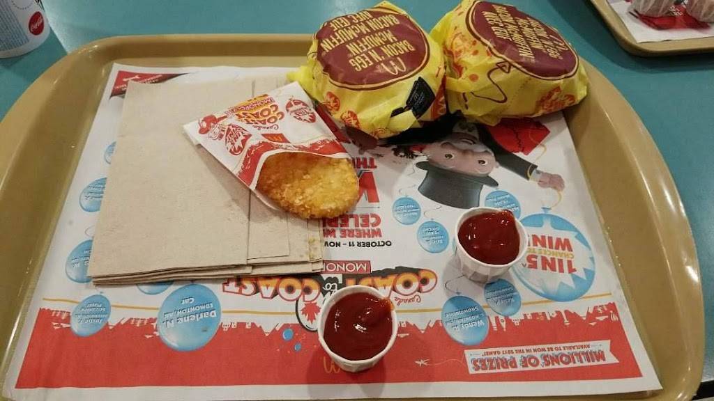 McDonalds | cafe | 170 Simcoe St, Tillsonburg, ON N4G 4Z6, Canada | 5198427655 OR +1 519-842-7655