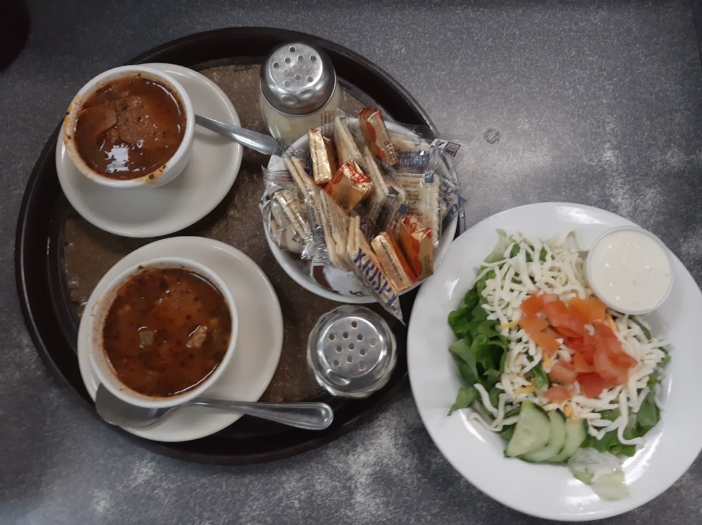 Three Mile Cafe - 76 | restaurant | 51031 US-95, Bonners Ferry, ID 83805, USA | 2082673513 OR +1 208-267-3513