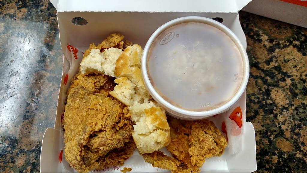 Popeyes Louisiana Kitchen | restaurant | 20035 I-45, Spring, TX 77388, USA | 2812885060 OR +1 281-288-5060