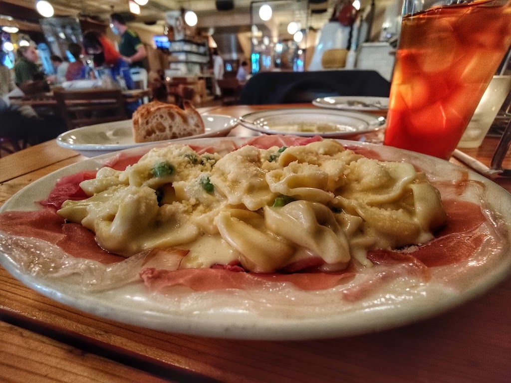 Quartino Ristorante | restaurant | 626 N State St, Chicago, IL 60654, USA | 3126985000 OR +1 312-698-5000