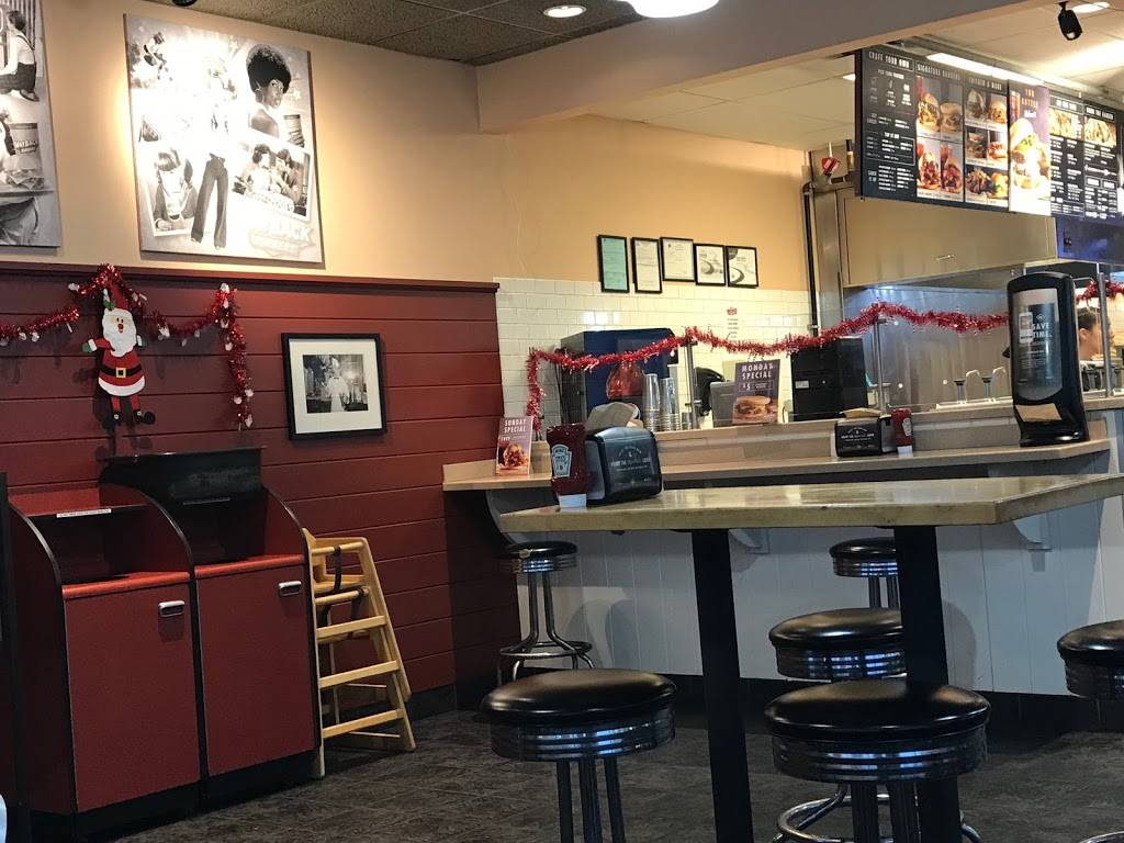 Wayback Burgers | restaurant | 893 E Main St, Meriden, CT 06450, USA | 2034402445 OR +1 203-440-2445