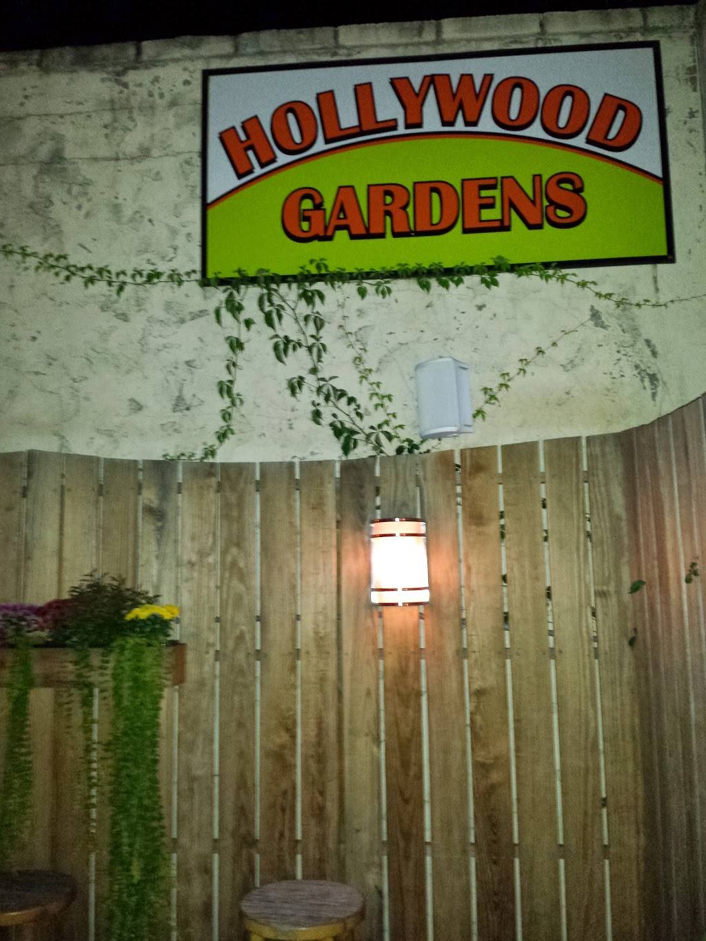 Hollywood Gardens Bar | restaurant | 169 Pinney St, Rochester, PA 15074, USA | 7247282227 OR +1 724-728-2227