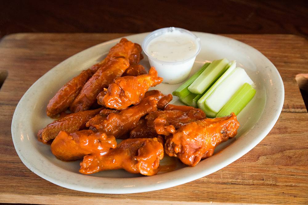 Bryan’s American Grille | night club | 2009 Ogden Ave, Downers Grove, IL 60515, USA | 6307259110 OR +1 630-725-9110