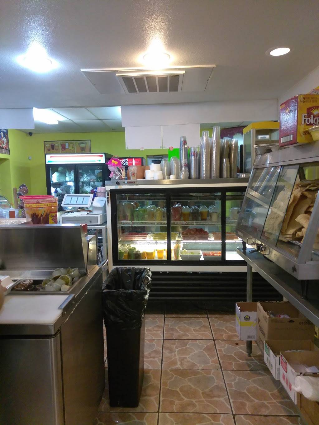 Coco Loco Fruteria Y Neveria | restaurant | 7303 Ferguson Rd Ste 140, Dallas, TX 75228, USA | 2142832714 OR +1 214-283-2714