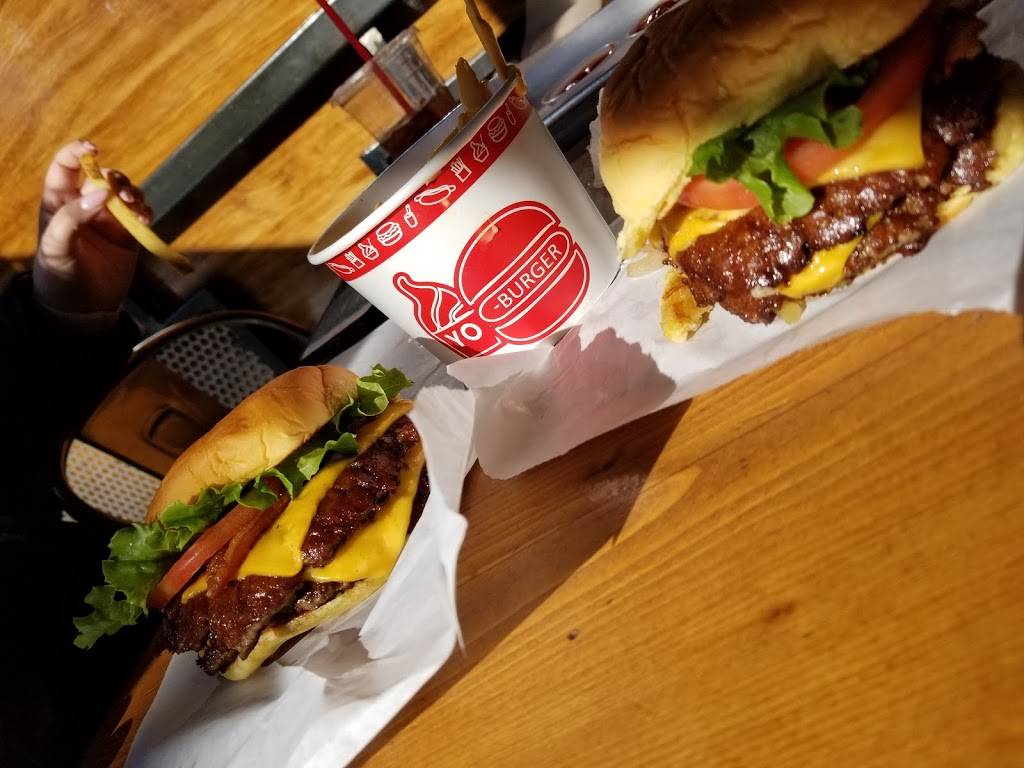 Yo-Burger | restaurant | 3726 Riverdale Ave, Bronx, NY 10463, USA | 7187086828 OR +1 718-708-6828