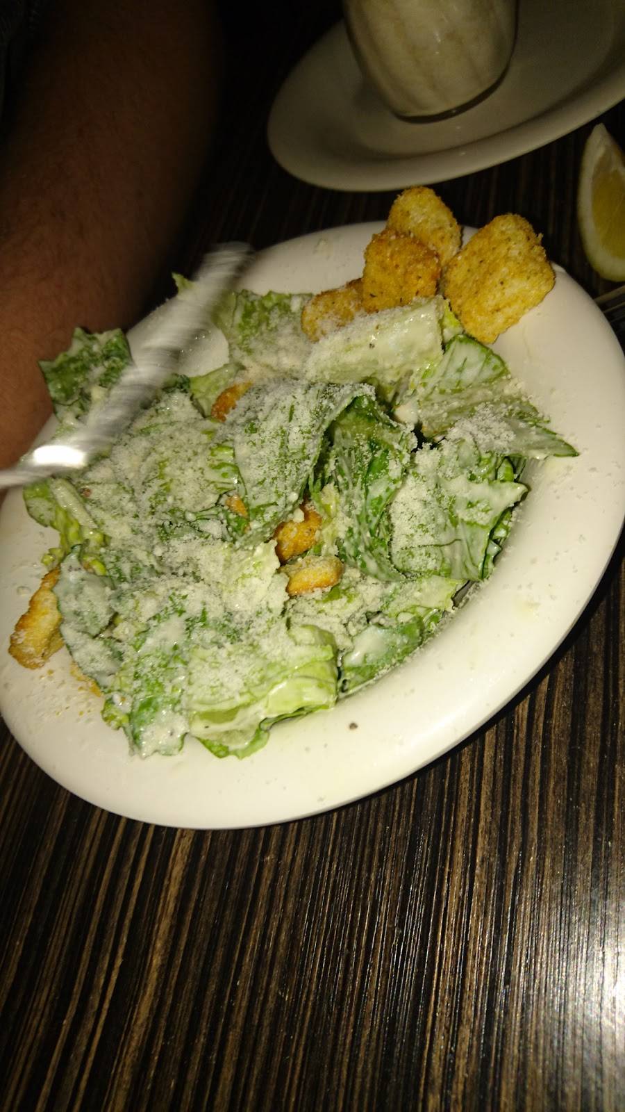 Italianos Restaurant | restaurant | 8146 FM 1960, Atascocita, TX 77346, USA | 2818527662 OR +1 281-852-7662