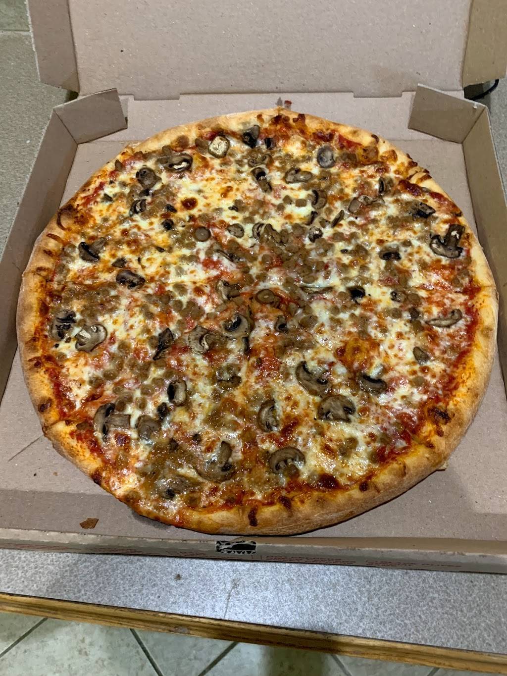 Lizzanos Pizza | restaurant | 2390 Fuller Wiser Rd, Euless, TX 76039, USA | 8175719410 OR +1 817-571-9410