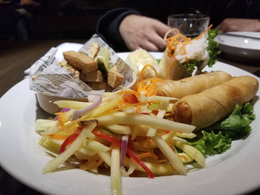 Lime Asian Kitchen | restaurant | 3243 Yonge St, Toronto, ON M4N 2L5, Canada | 6473445463 OR +1 647-344-5463