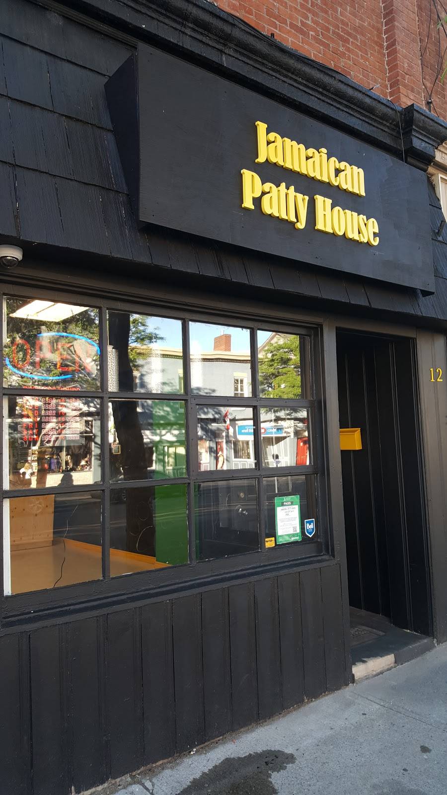 Jamaican Patty House | restaurant | 12 King St E, Cobourg, ON K9A 1K7, Canada | 9053728118 OR +1 905-372-8118
