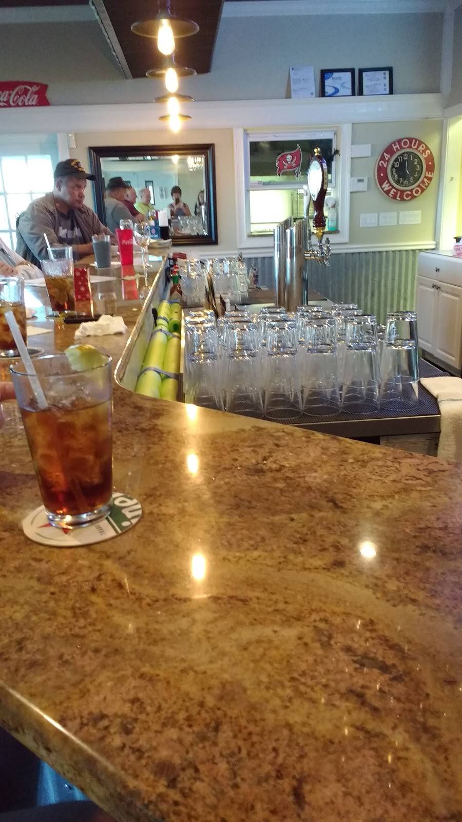 Riverside Bar & Grill | restaurant | 2035 Pier Dr, Ruskin, FL 33570, USA | 8134194904 OR +1 813-419-4904