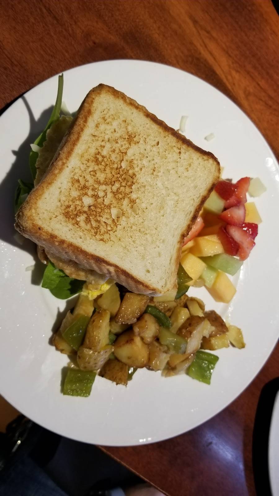 Blue Fin Restaurant And Bar | restaurant | 461-4 Town Center Pl, Columbia, SC 29229, USA | 8038657346 OR +1 803-865-7346