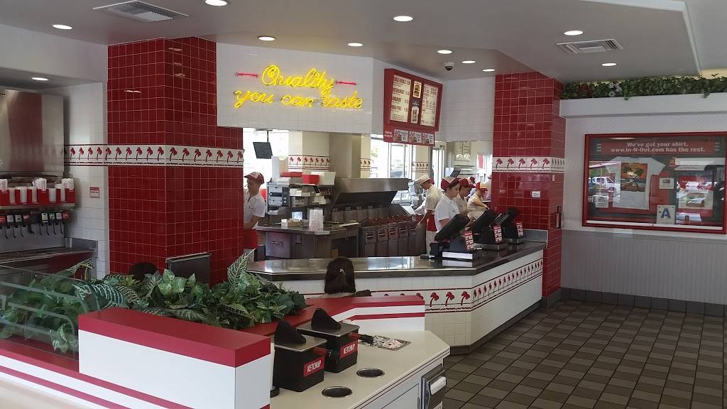 In-N-Out Burger | restaurant | 11880 Carmel Mountain Rd, San Diego, CA 92128, USA | 8007861000 OR +1 800-786-1000