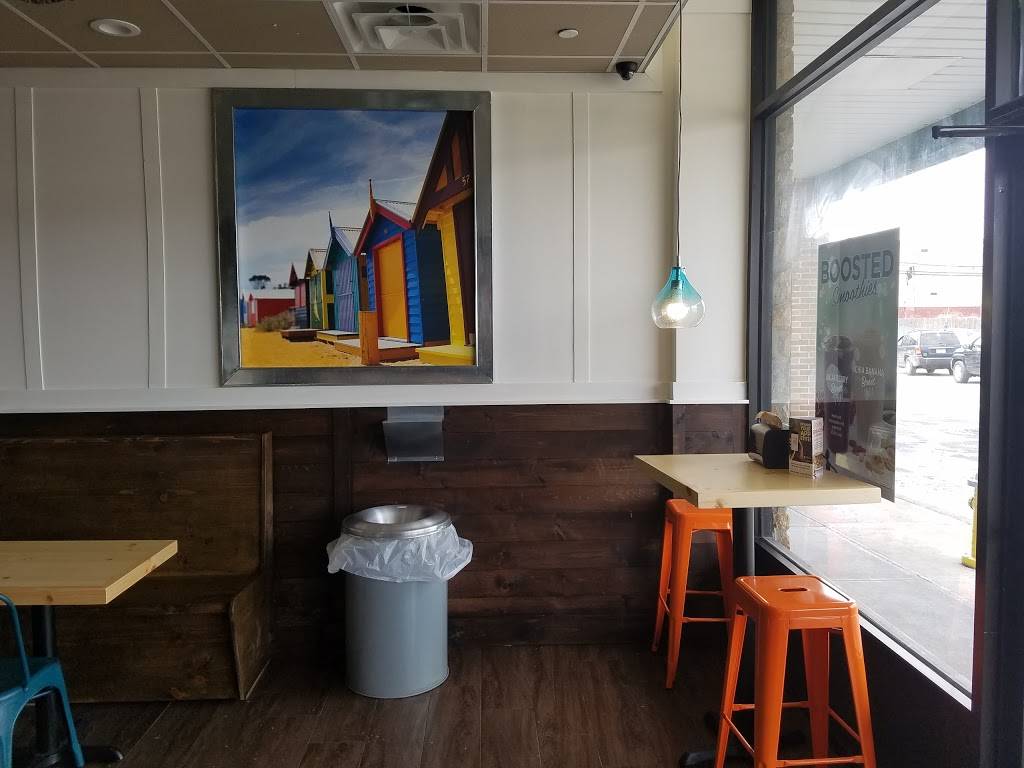 Tropical Smoothie Cafe | restaurant | 32 E Main St, Smithtown, NY 11787, USA | 6316569555 OR +1 631-656-9555