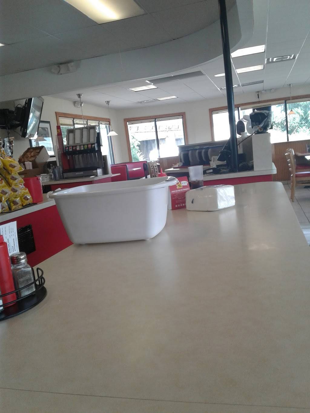 Gold Star Chili | restaurant | 285 W Mitchell Ave, Cincinnati, OH 45232, USA | 5136414224 OR +1 513-641-4224