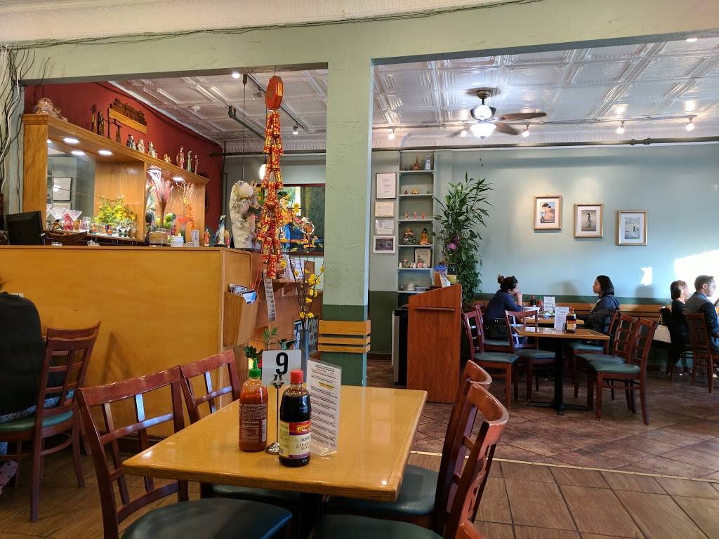 Dung Gia Restaurant | restaurant | 1436 Miner St, Des Plaines, IL 60016, USA | 8478034402 OR +1 847-803-4402