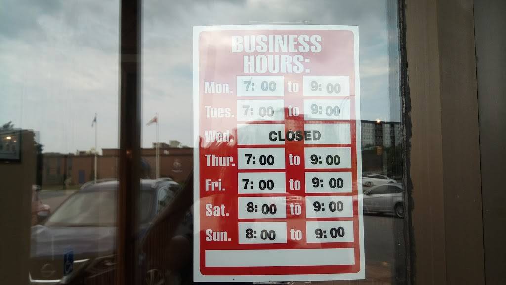 Peninsula Grill | restaurant | 1405 2nd Ave W, Owen Sound, ON N4K 6T6, Canada | 5193710832 OR +1 519-371-0832