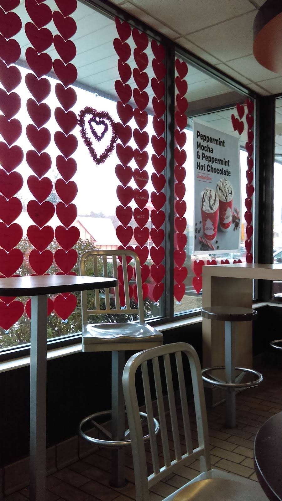 McDonalds | cafe | 61 Cheshire Rd, Pittsfield, MA 01201, USA | 4134424602 OR +1 413-442-4602