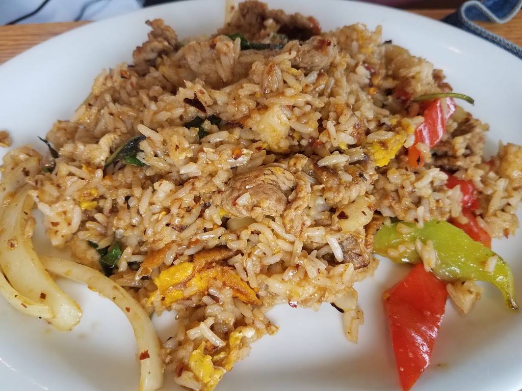 Nisas Thai Kitchen | restaurant | 575 E Harbor Dr, Warrenton, OR 97146, USA | 5038615645 OR +1 503-861-5645